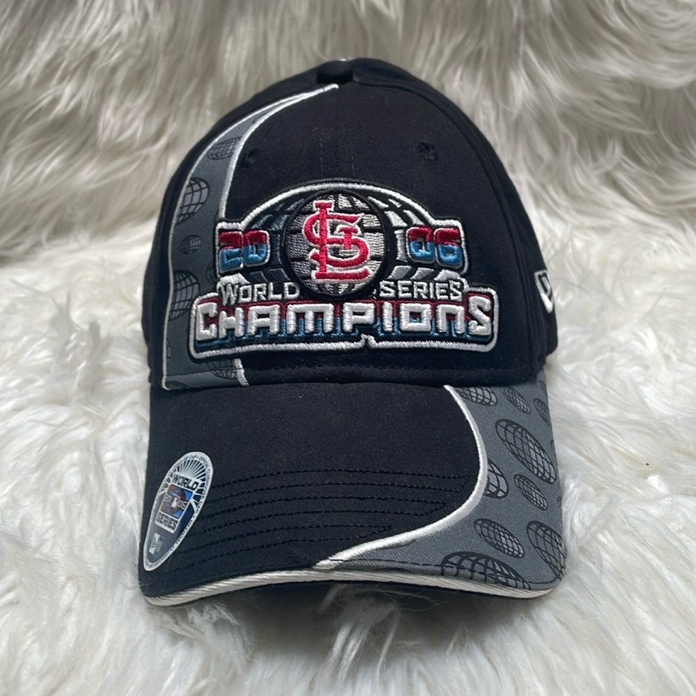 St Louis Cardinals 2006 World Series Champions adjustable Ball Cap New Era